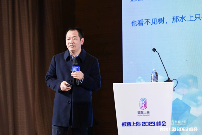 数智上海2023峰会 | 5G规模化应用、AI大模型能力跃升，制造业数智转型面临哪些机遇与挑战？