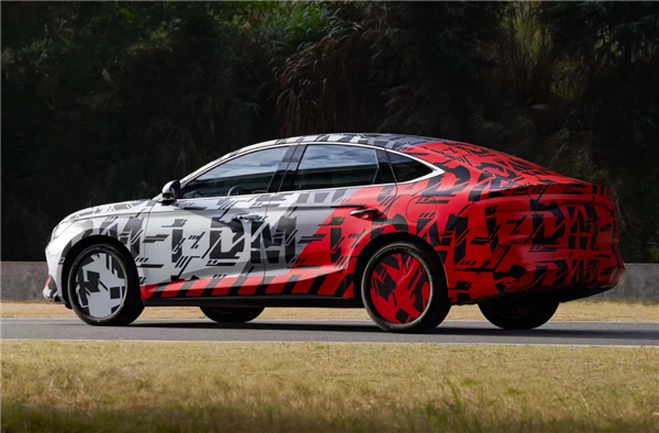 比亚迪秦L曝光:设计转变,配置升级,市场竞争力十足