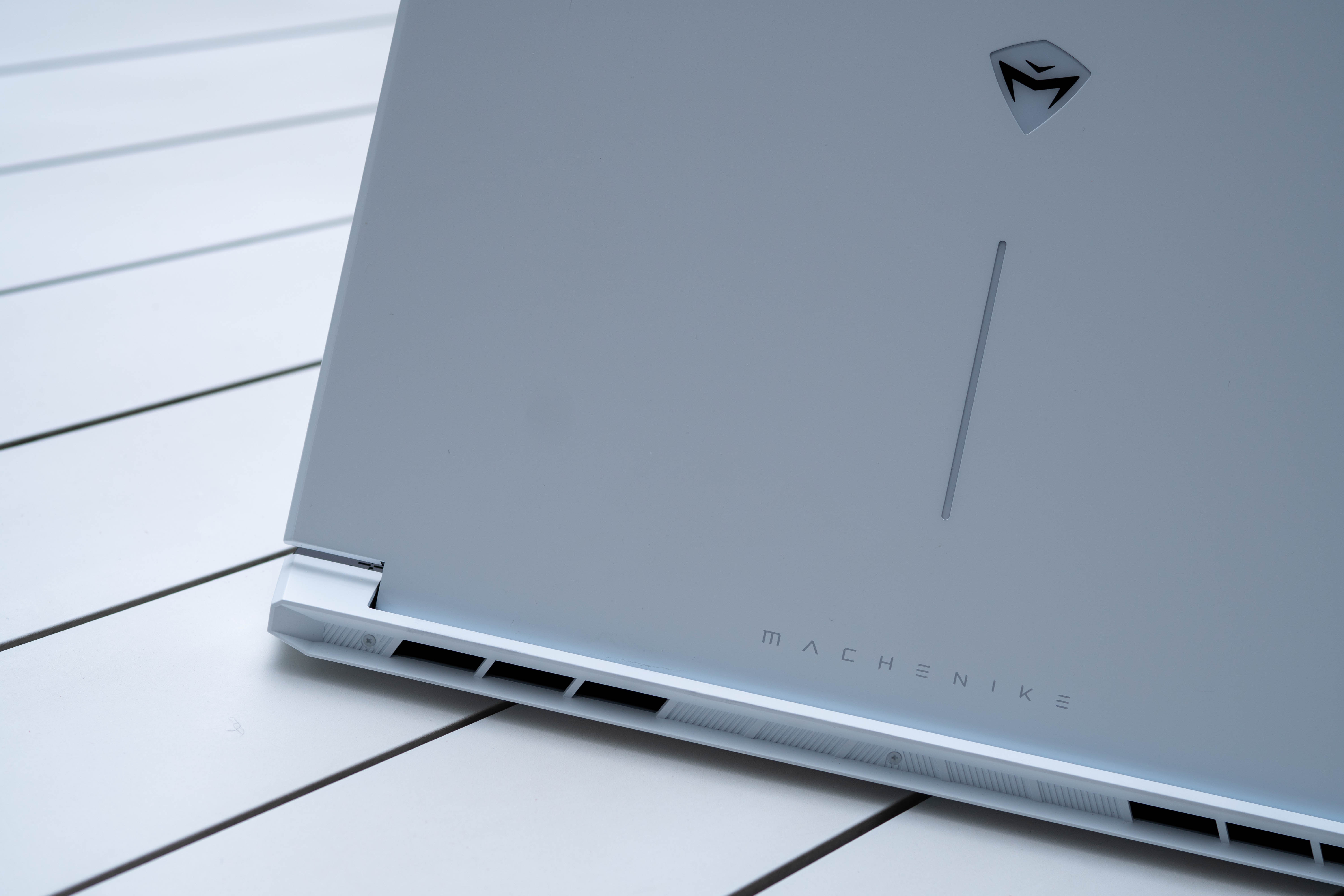 机械师曙光16 Air评测:酷睿Ultra加持,有AI PC那味儿了