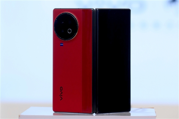 全球首款骁龙8 Gen3折叠屏!曝vivo X Fold3系列3月亮相