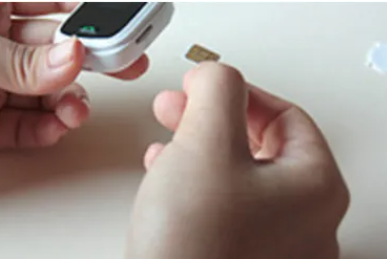 How to insert card into Xiaotianzi phone watch Z9