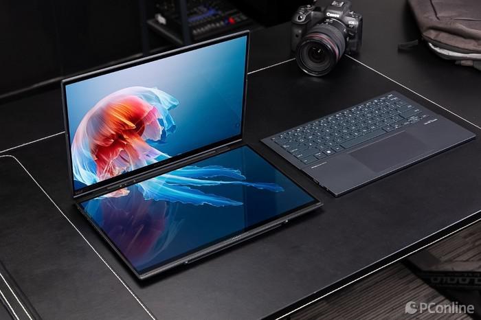 ASUS ZenBook 14 듀얼 스크린 리뷰: 걸어다니는 20인치 모니터!