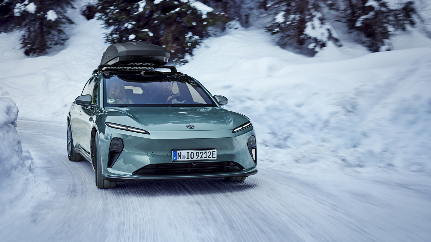 蔚来 2023 年营收 556.2 亿元创新高,同比增长 12.9%