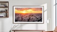 A date in spring brings you joy: Samsung Lifestyle Art Series TV brings romantic companionship