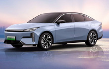 比亚迪秦Plus强劲对手，2024款吉利银河L6龙腾版怎么选？