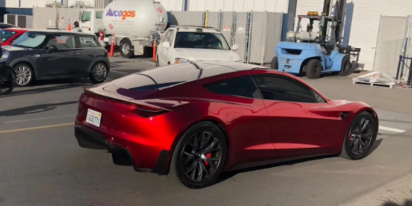 特斯拉CEO马斯克再谈下一代Roadster:超越汽车定义的未来之作