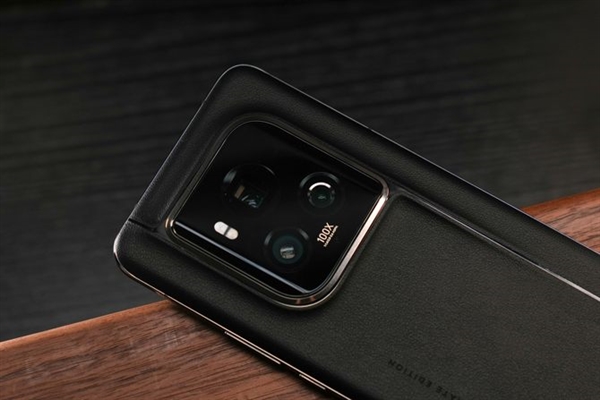 超高端旗舰设计标杆!荣耀Magic6 RSR保时捷设计上手