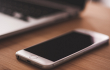 苹果手机黑屏打不开怎么办？多种解决办法轻松解决！