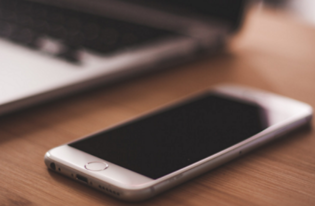 Que dois-je faire si mon téléphone Apple a un écran noir et ne peut pas être allumé ? Plusieurs solutions à résoudre facilement !
