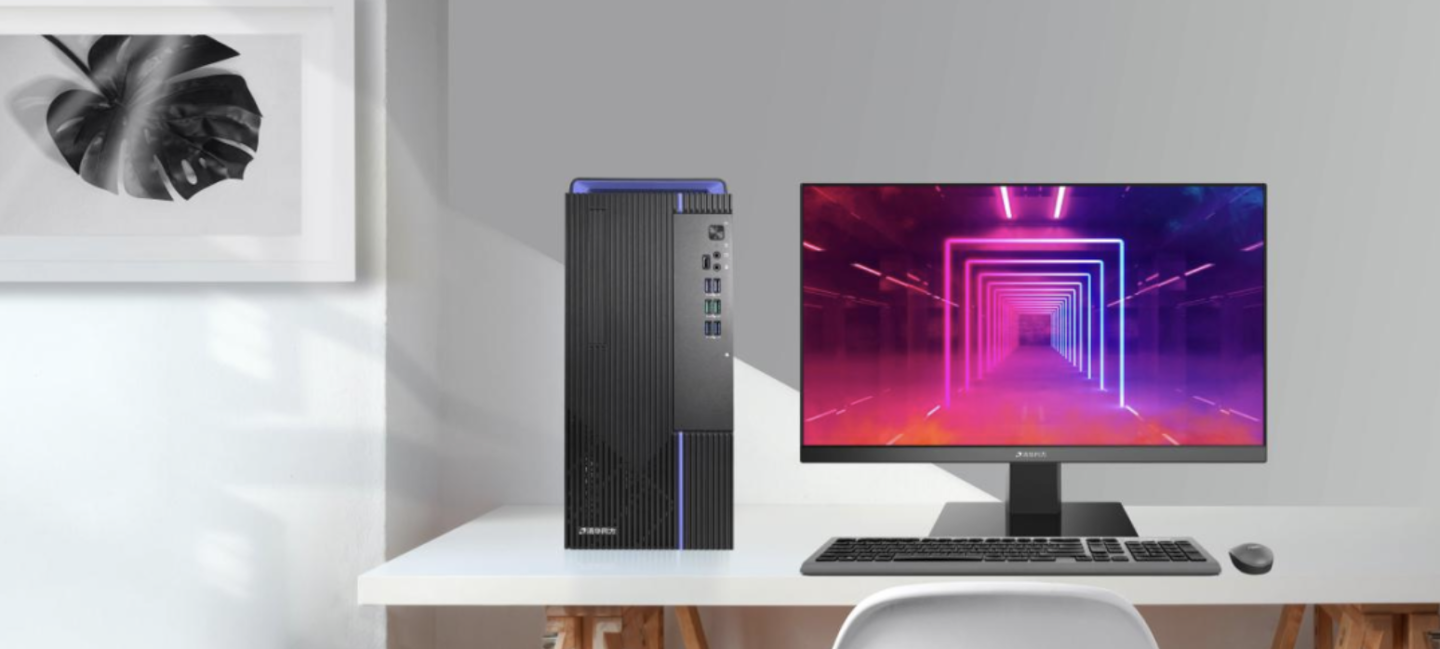 搭国产八核 3.6GHz 兆芯 KX-7000 处理器，同方推出“超翔 Z860 -T7M”台式机