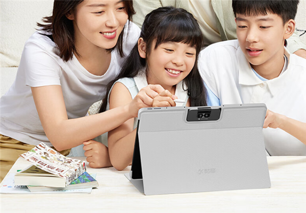 11999元 讯飞学习机T30 Ultra发布:配备行业首款星闪AI手写笔