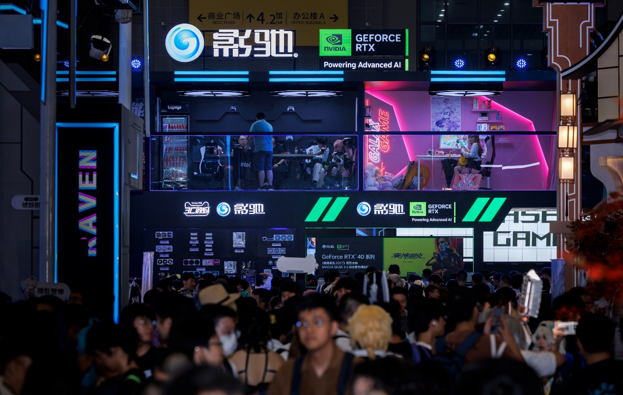 RTX AI 强势入场，与影驰星曜娘共探 BW 2024