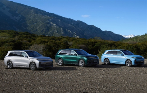 多家车企高管抵制周销榜,李想朋友圈‘掩耳盗铃’意味深长