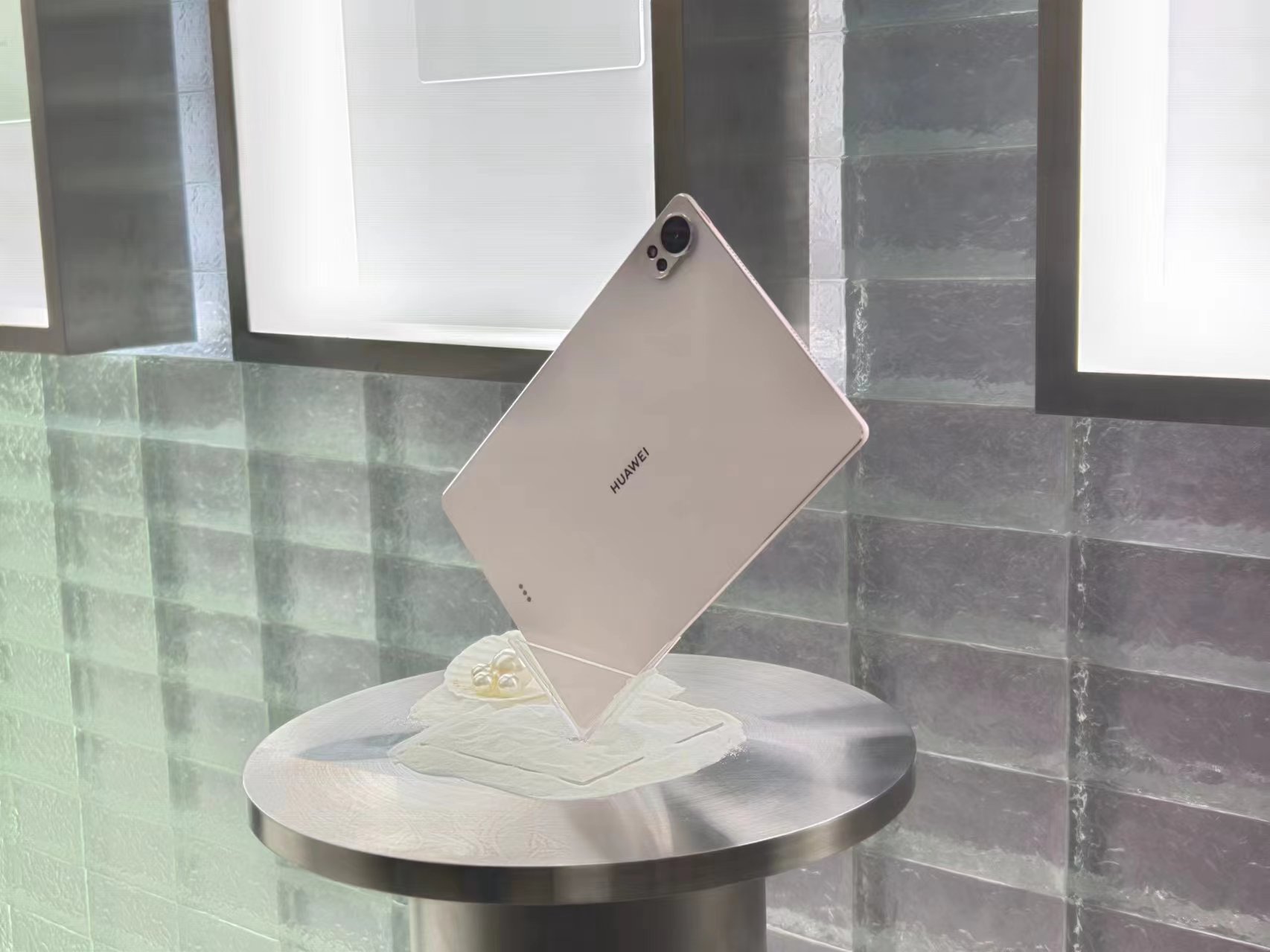 MatePad新品发布!华为鸿蒙生态的“大家伙”来了?