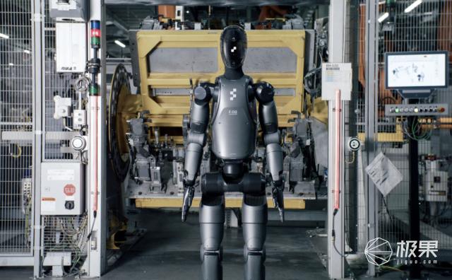 取代人类?地表最强机器人诞生!能陪唠嗑,下地干活…