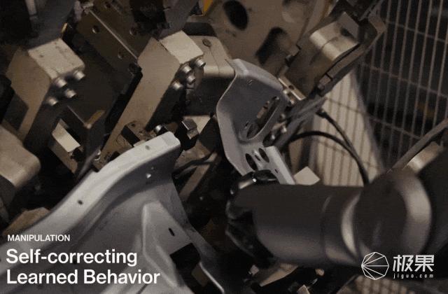 取代人类?地表最强机器人诞生!能陪唠嗑,下地干活…