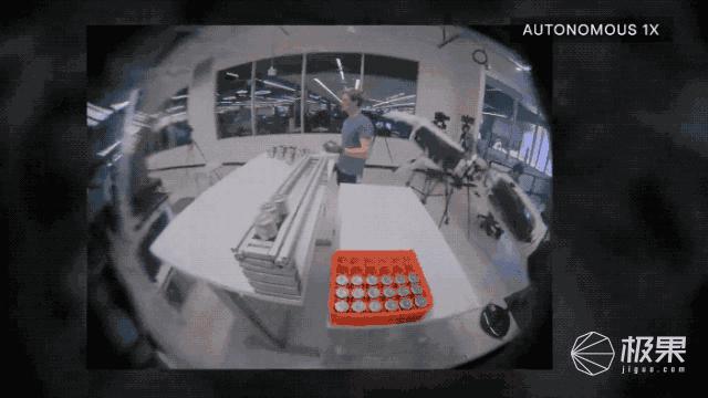 取代人类?地表最强机器人诞生!能陪唠嗑,下地干活…