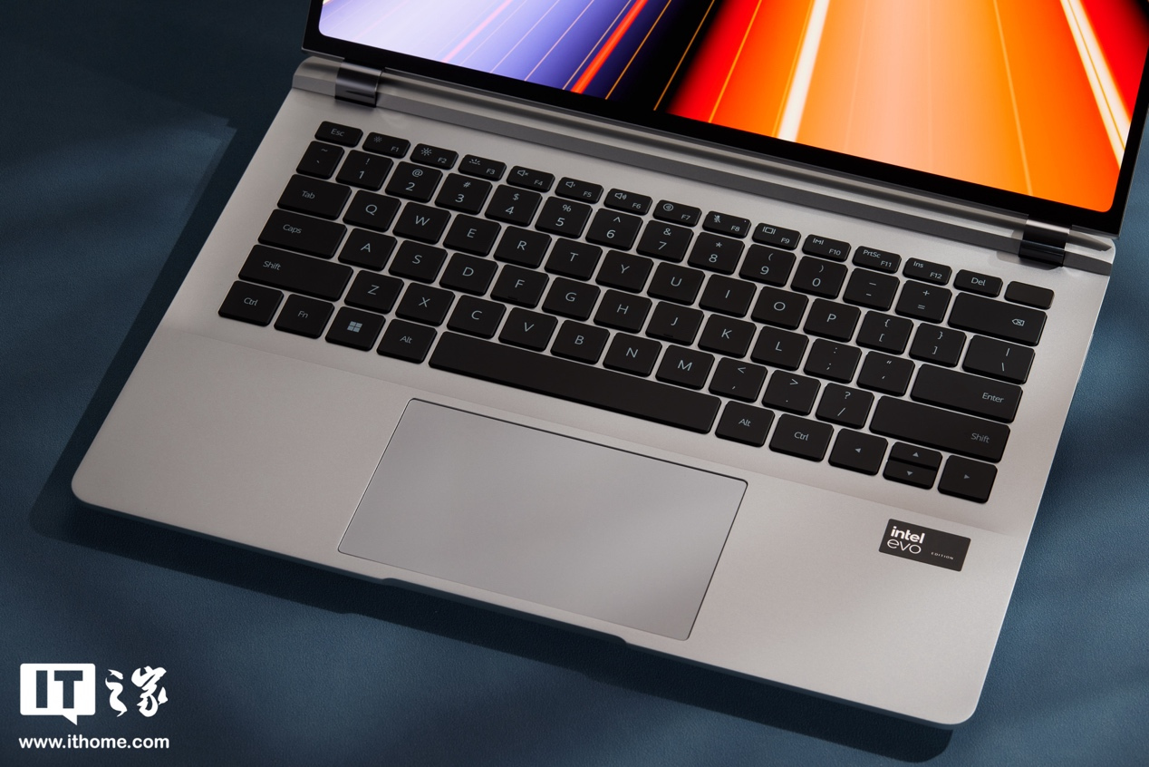 楔形全金属机身,星光灯加持,华为 MateBook GT 14 开箱
