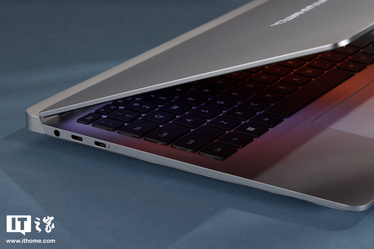 楔形全金属机身,星光灯加持,华为 MateBook GT 14 开箱