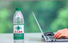 农夫山泉钟睒睒，没必要去央视回应网暴