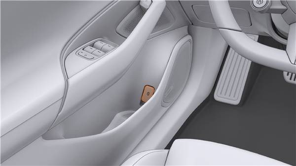 小米汽车遭遇事故,车外无法开门?官方回应来了!