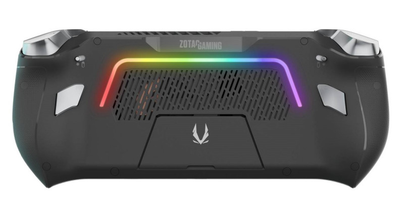 索泰详细介绍 ZOTAC GAMING ZONE 掌机:单风扇三热管散热,背面 RGB 灯条
