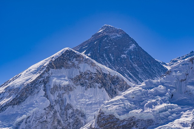 mon pays devrait découvrir son premier gisement de lithium à grande échelle dans la ceinture de minéralisation himalayenne