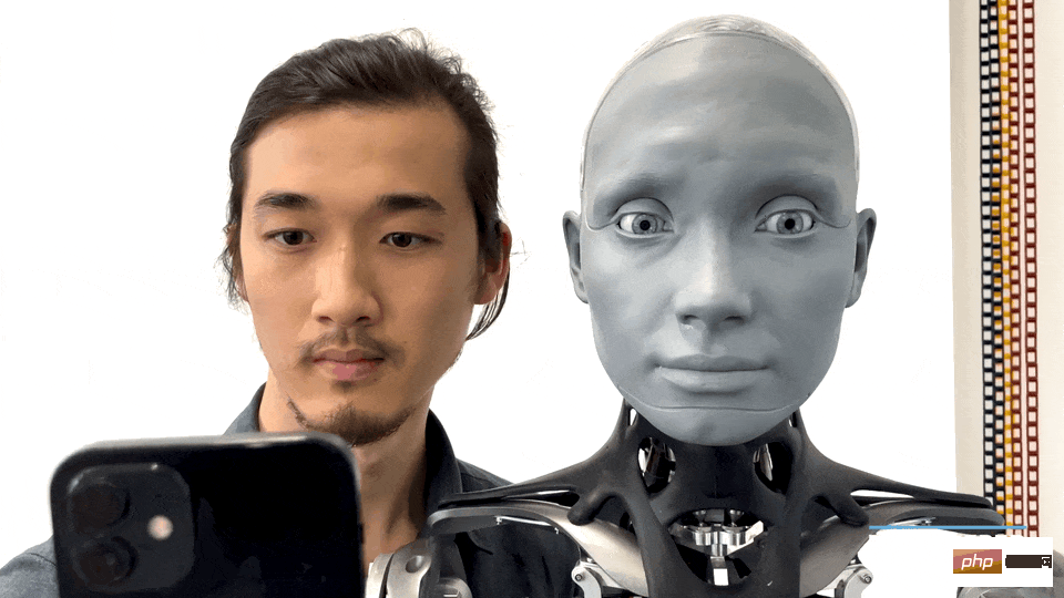 The way the robot imitates my expression makes people feel a little scared