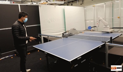After playing more than 300 times in four minutes, Google taught its robot to play table tennis After playing more than 300 times in four minutes, Google taught its robot to play table tennis