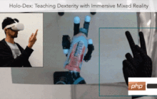 戴着VR头盔教机器人抓握，机器人当场就学会了