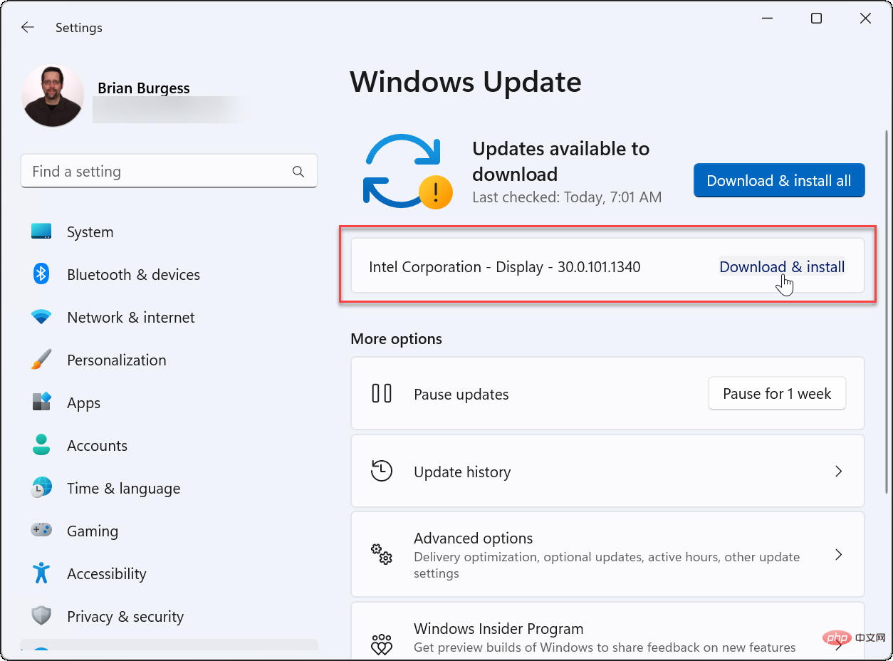 How to manually install device drivers on Windows 11 and 10