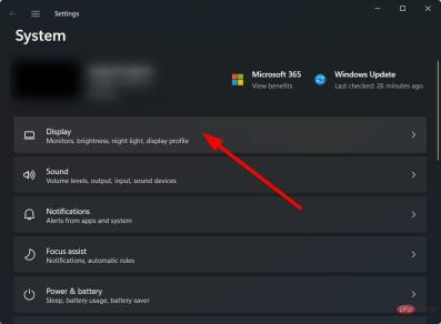 在 Windows 11 中如何查看显卡信息？