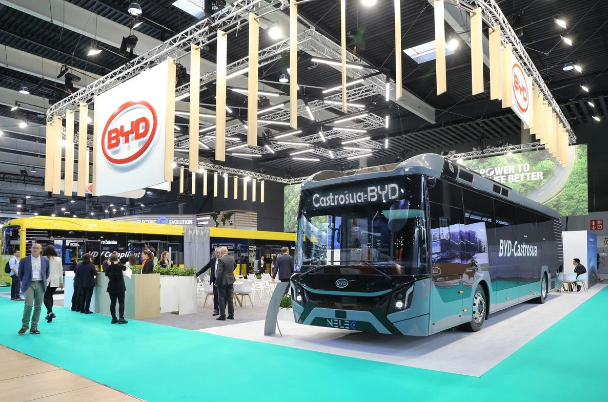 BYD releases two pure electric buses to promote the green revolution of public transportation