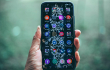 OLED屏幕智能手机市场份额大幅增长，iPhone成转折点