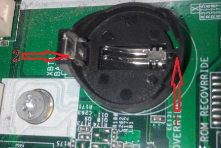 Check the location of the battery on the win7 computer motherboard