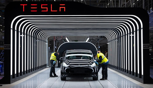 特斯拉发布上半年数据：电动汽车产量超过920,000辆