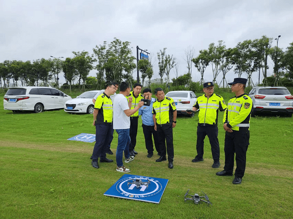 Drones assist in collaborative training of traffic law enforcement in Yancheng