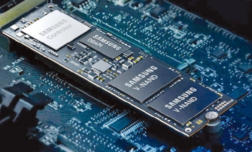 Samsung mengekalkan kedudukan utama dalam pasaran DRAM global walaupun penurunan jualan sebanyak 61.2%