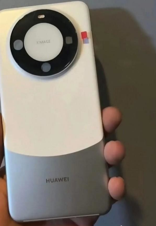 Mendedahkan rahsia Huawei Mate60: reka bentuk penampilan misteri mungkin menggunakan reka bentuk pulau pintar atau tiga lubang