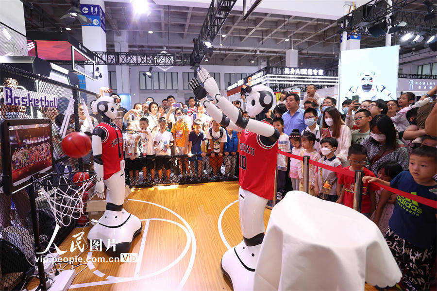 The 2023 World Robot Expo concluded successfully in Beijing, and the interactive experience area received a warm welcome