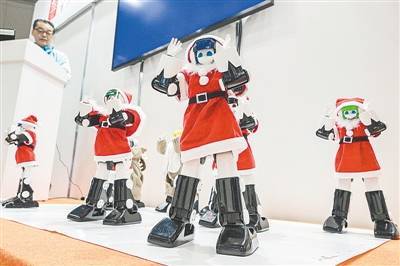 东京举办国际机器人展览