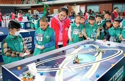 New Oriental provides full support for the World Robot Competition-Youth Robot Design Competition