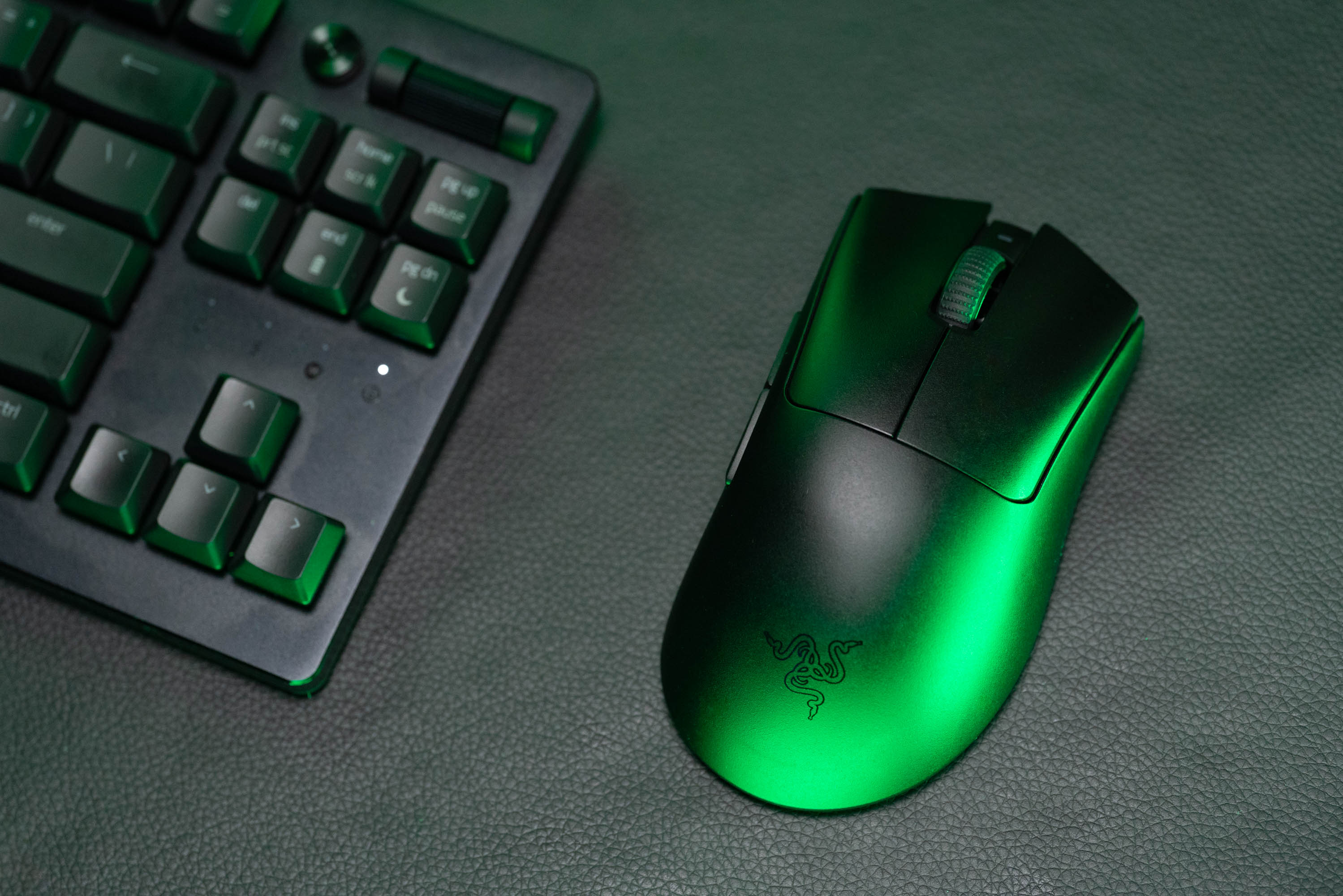 Kajian Razer Viper V3 Pro: Apakah pertukaran antara kuasa dan mudah alih?