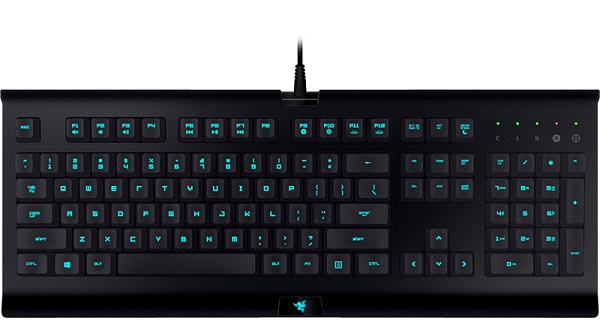 Razer Saga Tarantula と Logitech K845 はどちらが優れていますか?