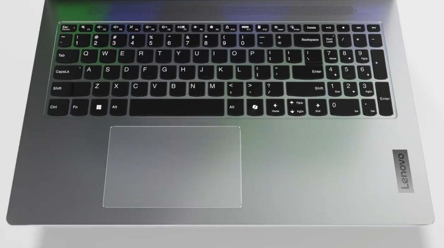 联想小新 15 笔记本亮相：双配色、15.3 英寸屏、数字小键盘