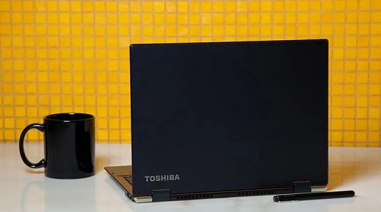 Kann Toshiba x20w Win11 installieren?