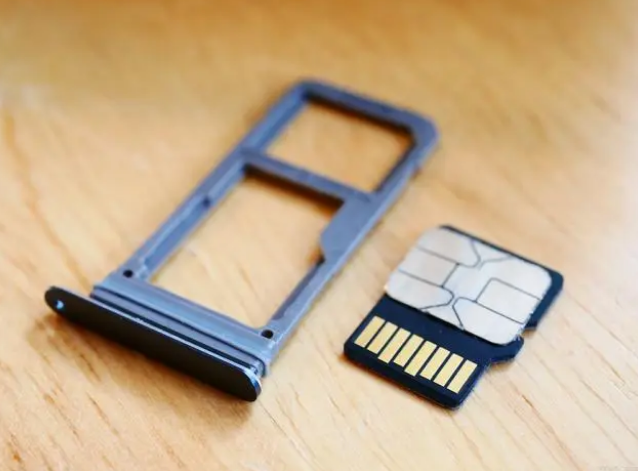 Why do today’s smartphones no longer support memory cards?