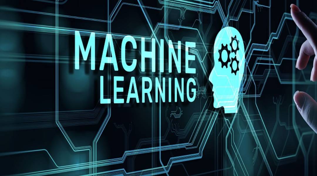 What is the definition of machine learning?