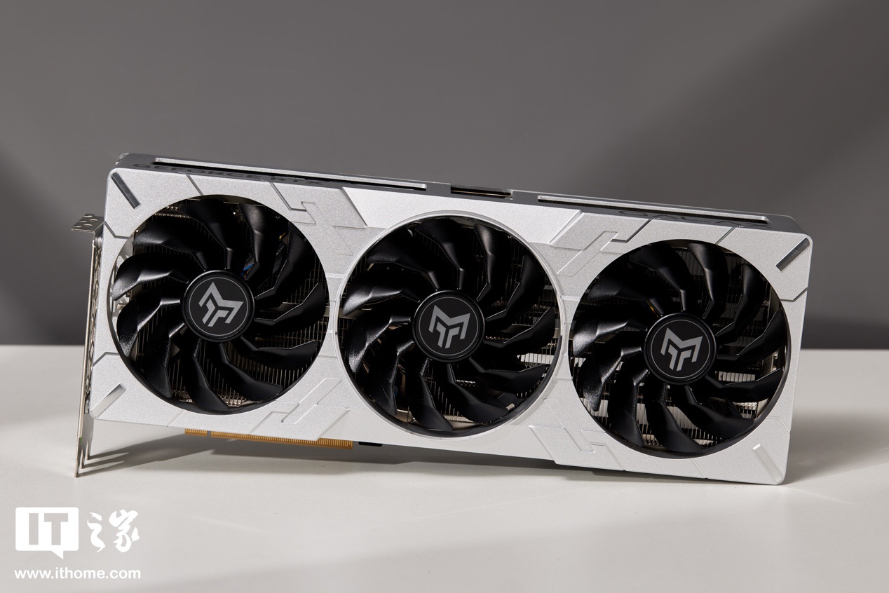 影驰 GEFORCE RTX 4080 SUPER 金属大师显卡评测：4K 党一步到位的新游戏利器