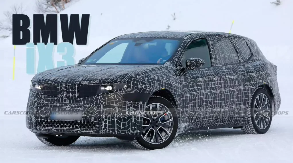 BMW iX3는 내외관이 업그레이드돼 항속거리가 800km에 달해 눈길을 끈다.